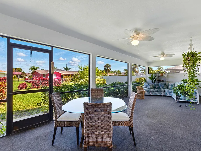 rear lanai / patio
