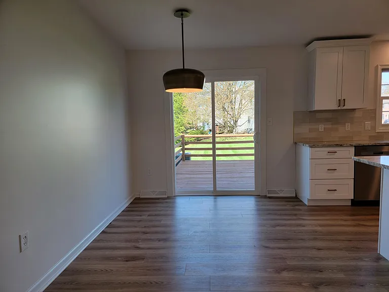 77 Brookfield Rd — Photo 5