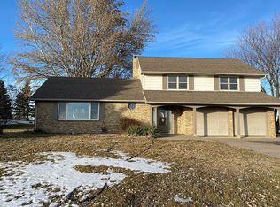 402 E 21st St, Wayne, NE 68787
