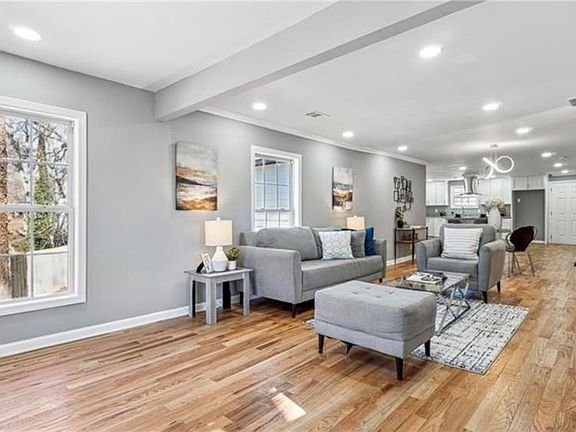 3rd image of 3482 Atlanta St