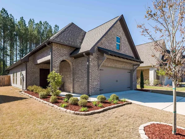 268 Crossbridge Rd, Chelsea, AL 35043