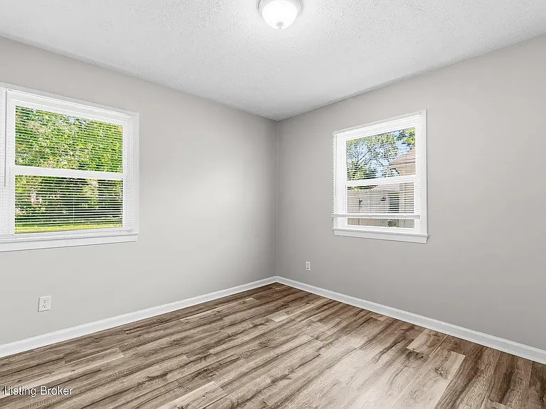 1037 Kaiser Ct — Photo 12