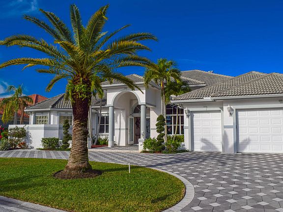 2nd image of 18868 SE Windward Island Ln