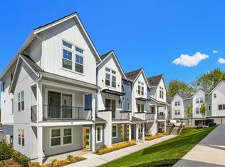 9008 NE 203rd Ln Unit D, Bothell, WA 98011