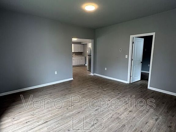 5th image of 17 19th Ave #A