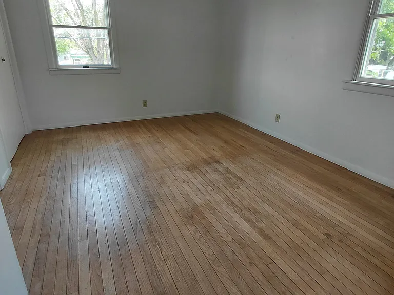503 W Fowler Rd — Photo 7
