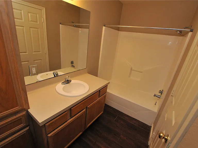 2323 Trace Mdws — Photo 13