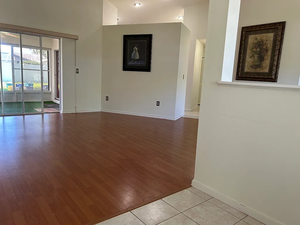 3 bed, 2114 sqft, $2,350 — Photo 1