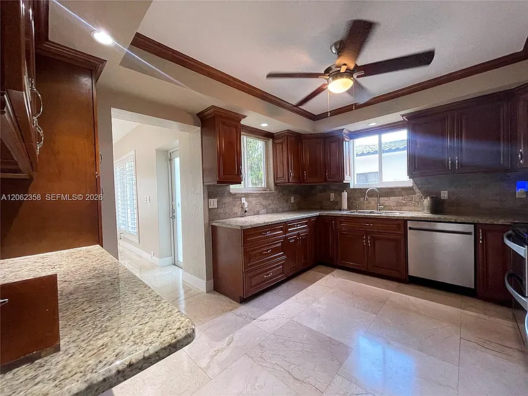 383 SW 25th Rd — Photo 12