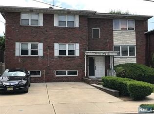 1432 11th St #1, Fort Lee, NJ 07024