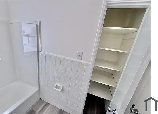 1738 Creekway Ave SW — Photo 6