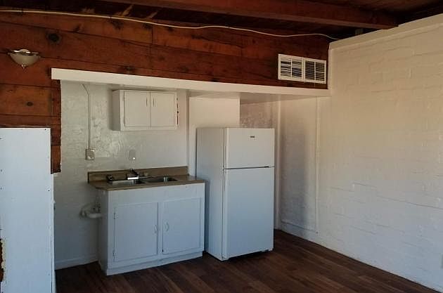 1st image of 250 W Laguna St APT 11