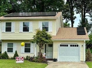 1302 Eaglewood Dr, Virginia Beach, VA 23454