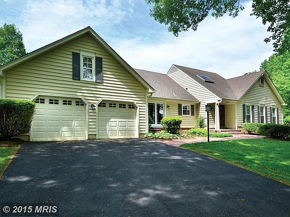 3rd image of 20412 Oak Bluff Dr