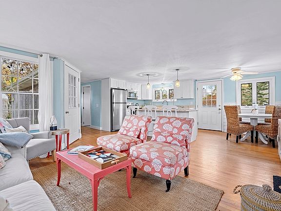 5th image of 37 Glendon Way
