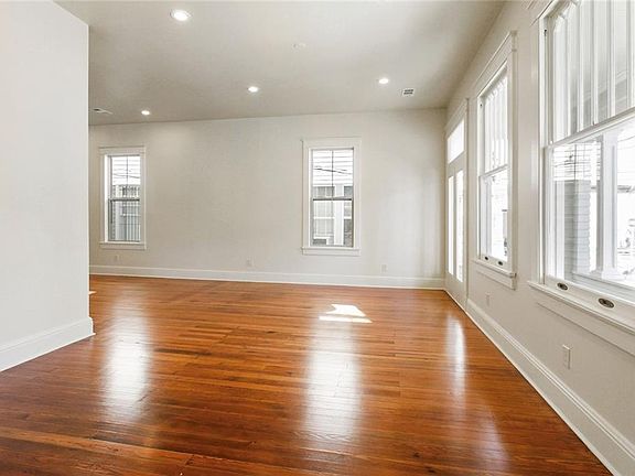3rd image of 2228 General Taylor St
