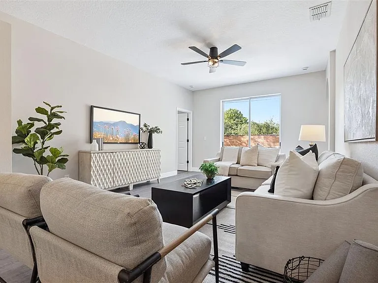 1209 Cathcart Cir — Photo 9