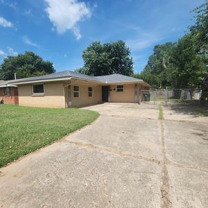 908 Moraine Ave, Midwest City, OK, 73130