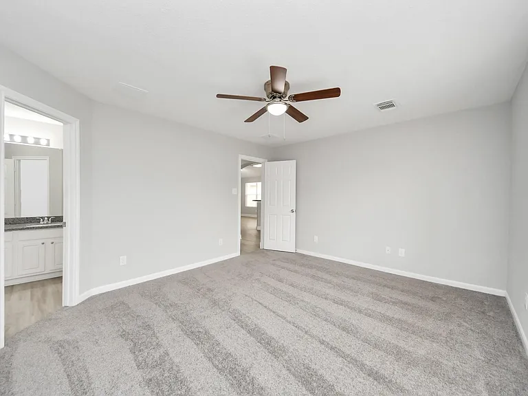 19618 Beachy Ct — Photo 15