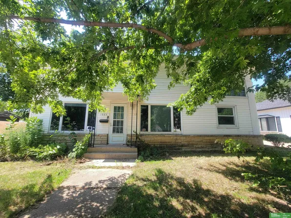 1923 N Nebraska Ave, York, NE 68467