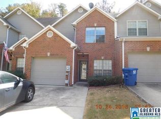 424 Highland Cove Dr, Hoover, AL 35226