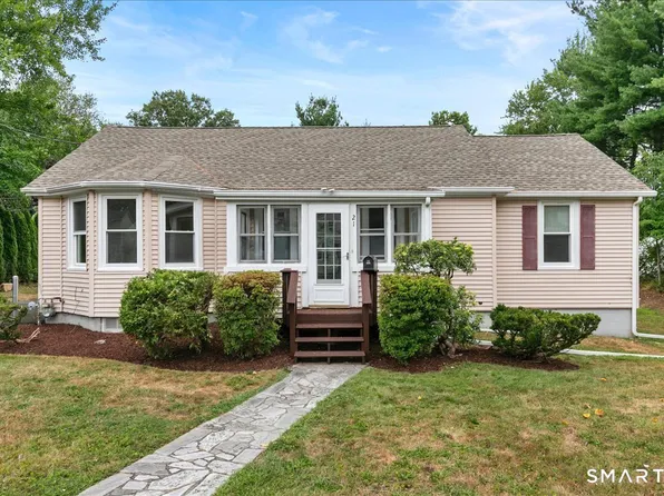 21 Green St, Trumbull, CT 06611
