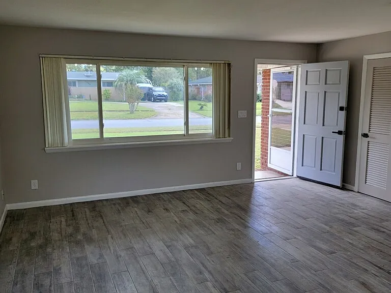 5067 Lincolnshire Rd — Photo 7