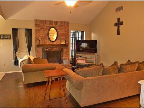 3rd image of 244 Freeman Blvd