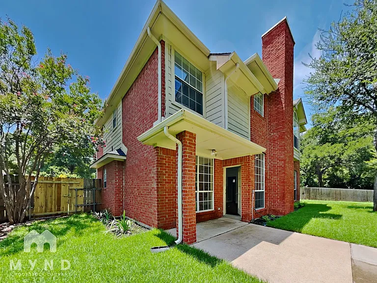 2616 Belmont Ct — Photo 26