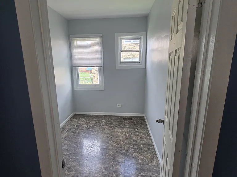 2730 N Marmora Ave #1 — Photo 9
