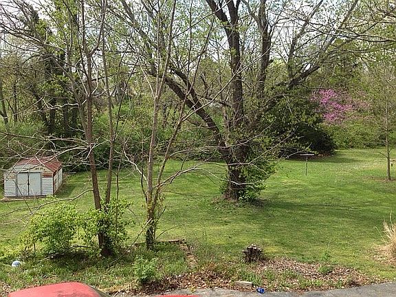 2nd image of 104 Joann Dr