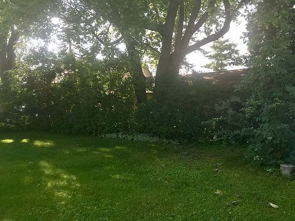 4th image of 218 E Itasca St #E
