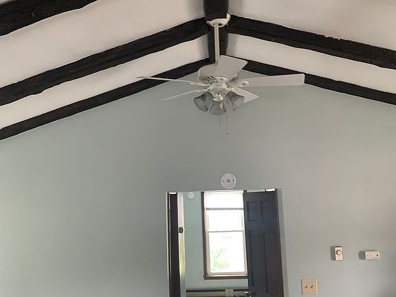 4th image of 2320 Prince St APT 3