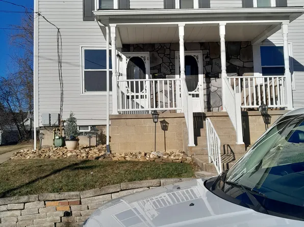 309 1/2 Anderson Ave, Leechburg, PA 15656
