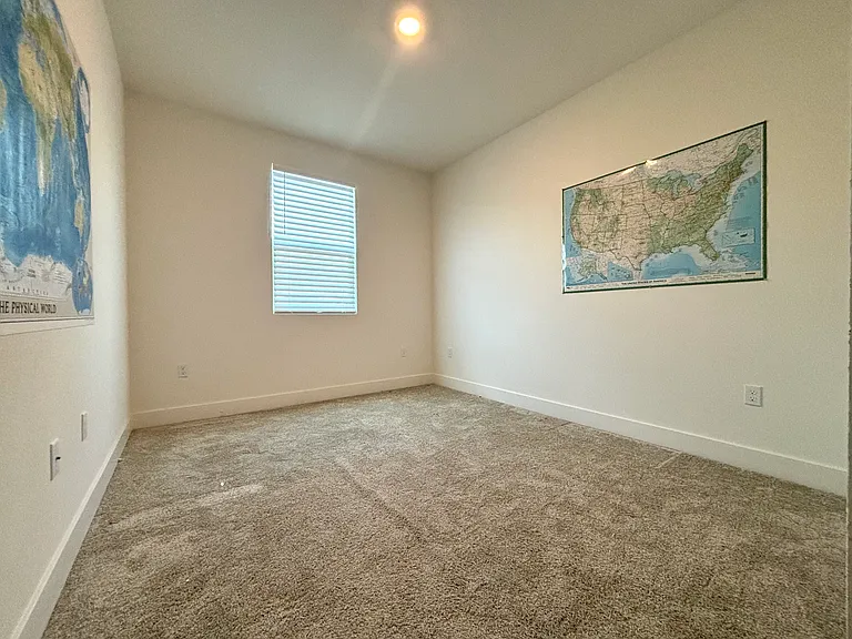 2051 Rosemary Dr — Photo 37