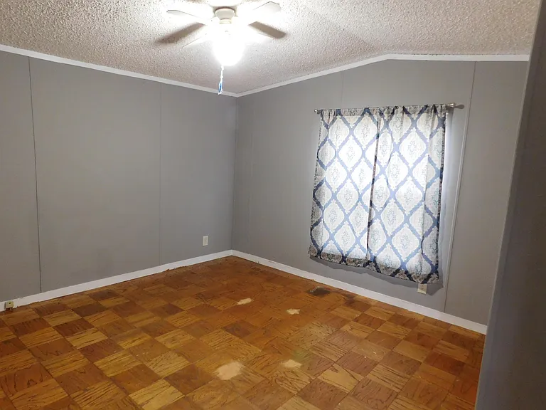 1561 Benton Station Rd — Photo 2