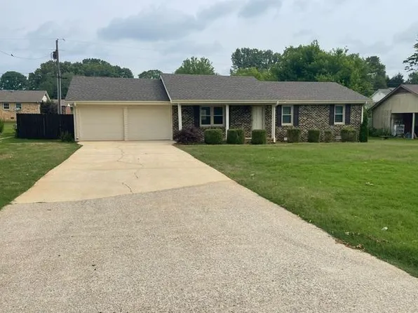 407 W Brighton Ave, Muscle Shoals, AL 35661