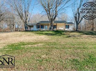 8587 Spring Creek Rd, Cookeville, TN 38506