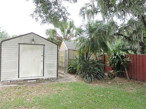 4th image of 655 Pinecrest Dr