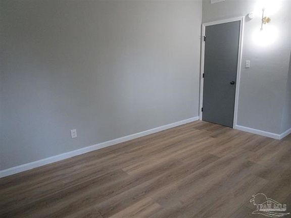 4th image of 814 Woodland Dr