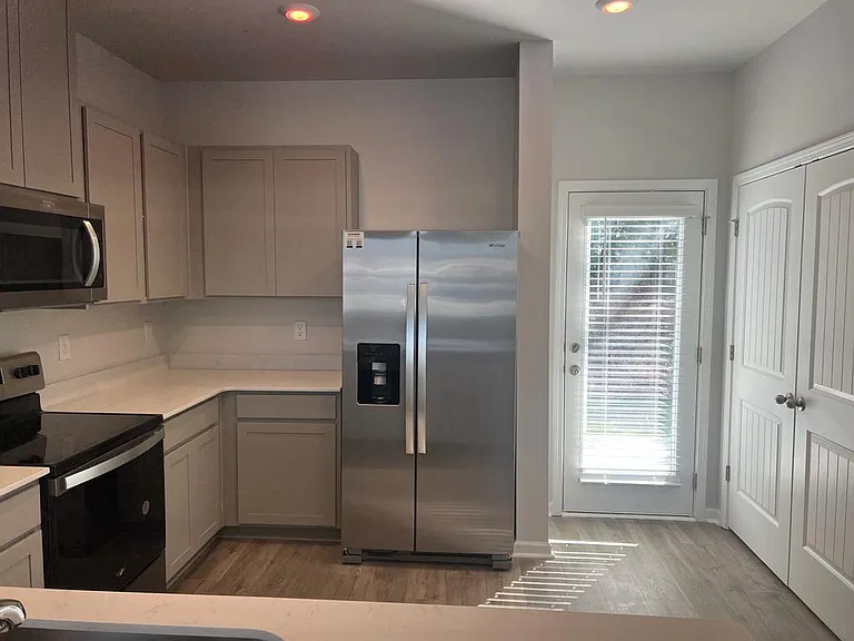 273 Hazel Ln — Photo 32