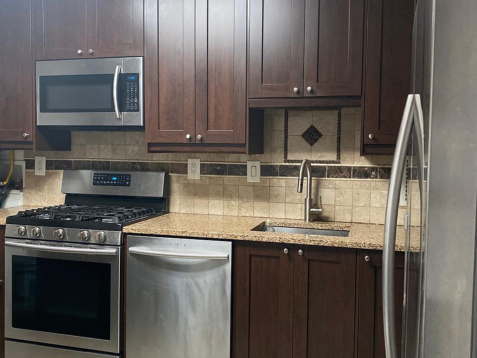 1st image of 3705 S George Mason Dr #507S