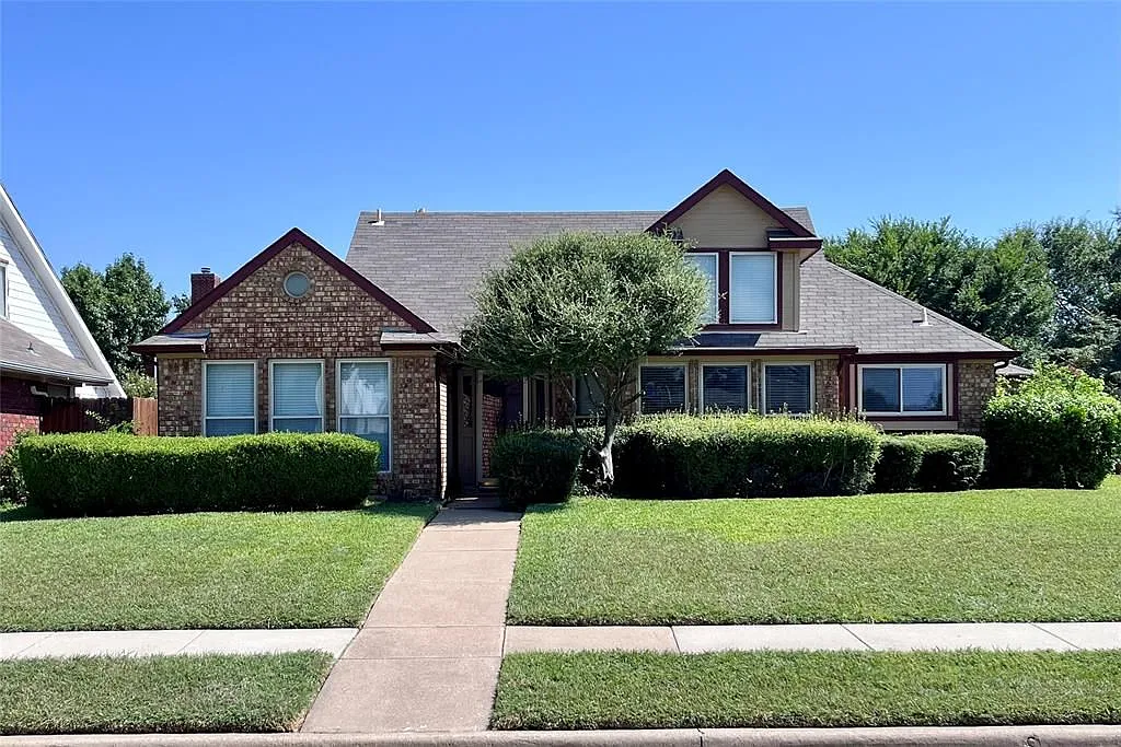 3 bed, 2.0 bath, 1497 sqft, $2,200 — Photo 1
