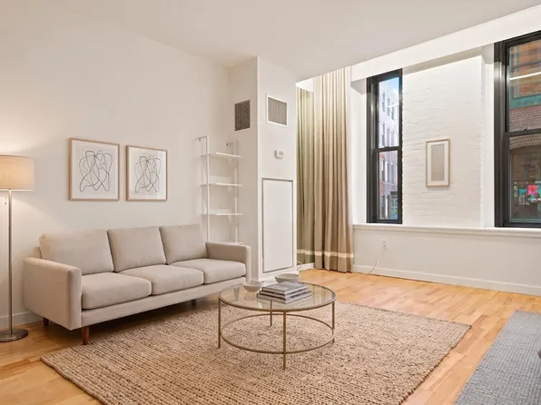 346 Congress St #U210, Boston, MA 02210