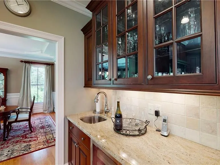 Wet Bar Area
