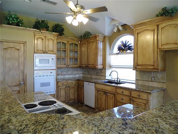2nd image of 7904 Lucian Dr