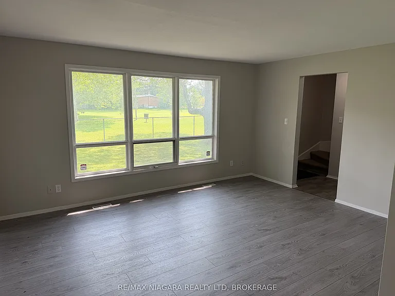 21 Woodlawn Rd #1 — Photo 4