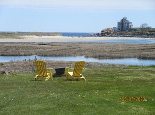 17 Thatcher Rd, Gloucester, MA 01930