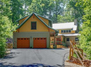416 Dupont Rd, Hendersonville, NC 28739