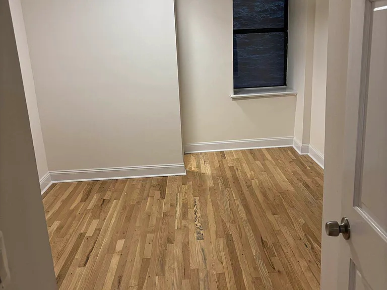 516 E 81st St #2 — Photo 20